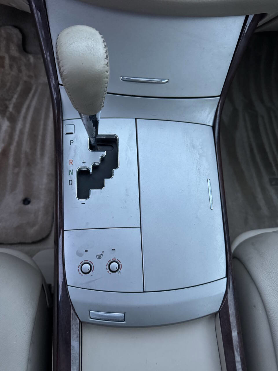 Used 2008 Toyota Avalon XLS image 29