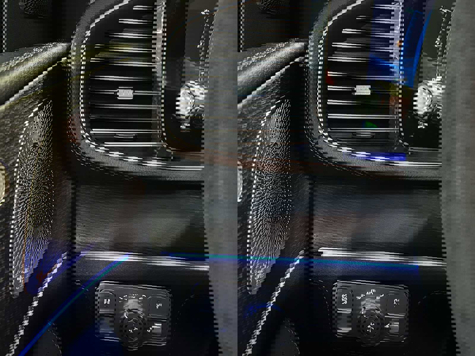 New 2026 Mercedes-Benz GLE 53 AMG 4MATIC image 33