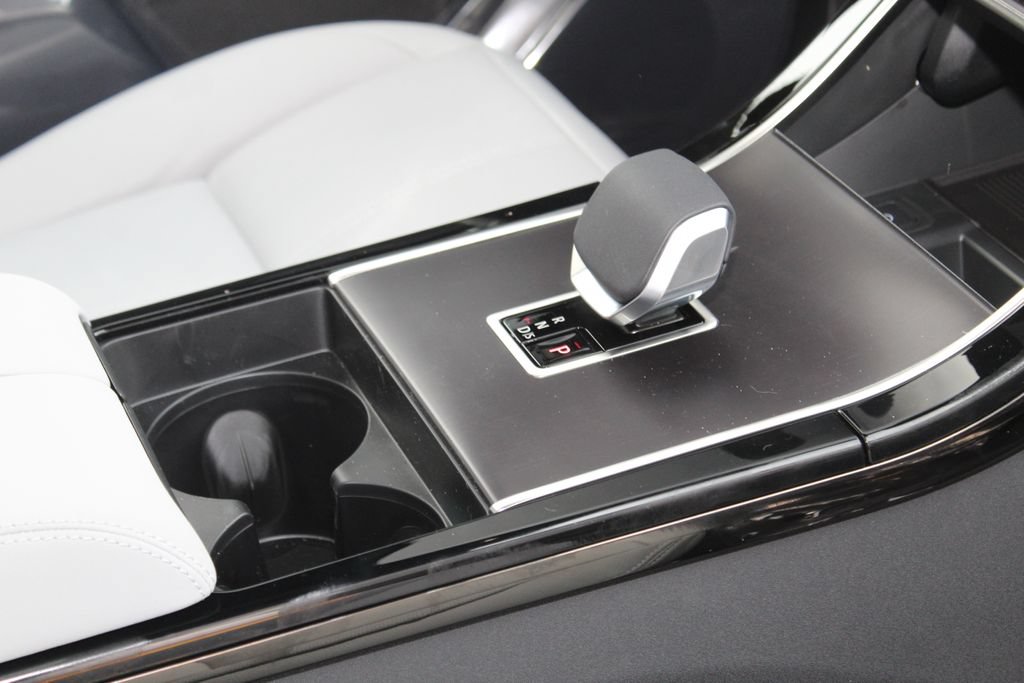 New 2026 Land Rover Range Rover Velar Dynamic SE AWD/4WD image 46
