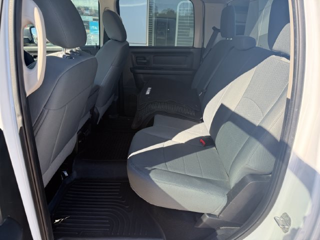 Used 2015 RAM 1500 Express AWD/4WD image 17
