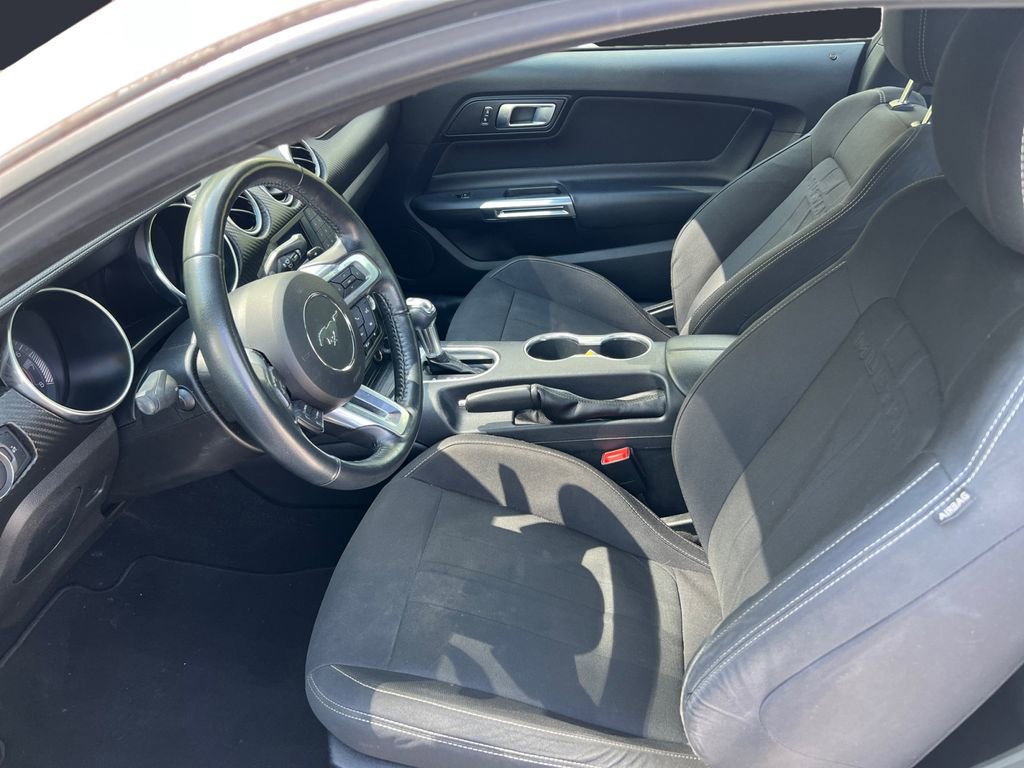 Used 2020 Ford Mustang Coupe image 9