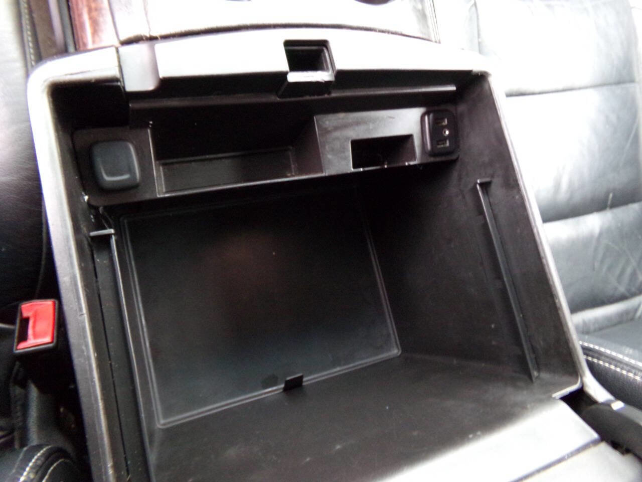 Used 2016 GMC Yukon XL SLE image 41