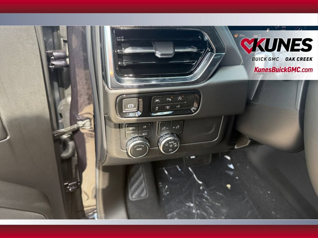 New 2026 GMC Yukon XL Elevation AWD/4WD image 18