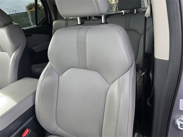 Used 2023 Honda Pilot Touring image 18