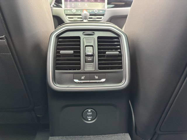 Certified 2026 Porsche Macan S AWD/4WD image 25