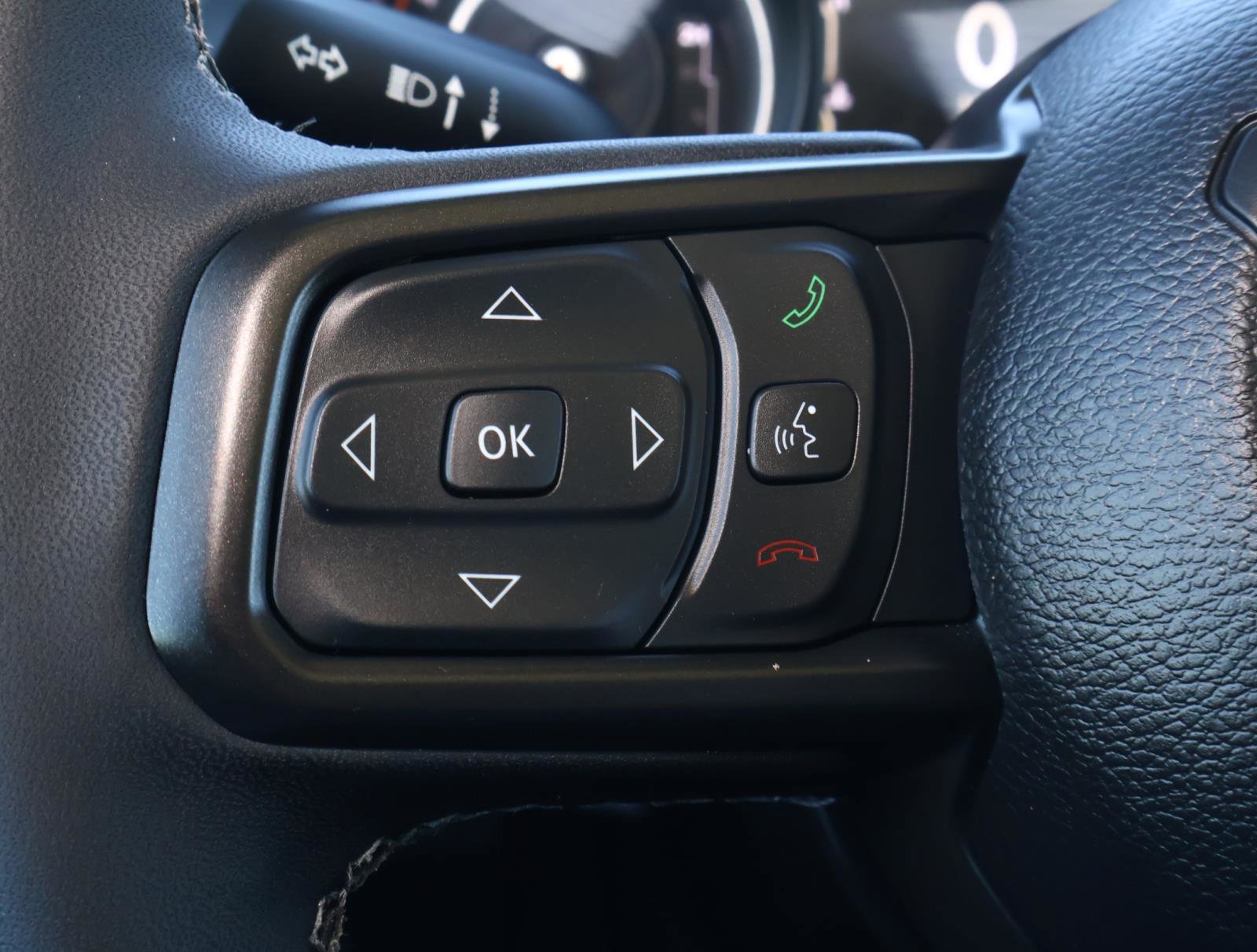 Used 2025 Jeep Gladiator Sport AWD/4WD image 23