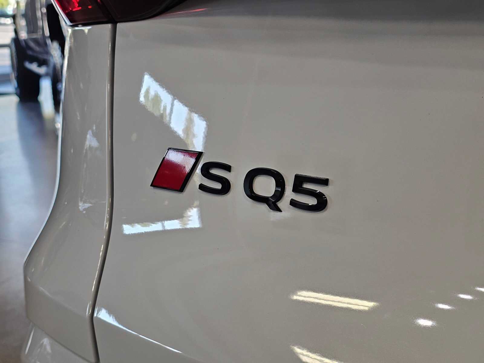New 2026 Audi SQ5 Prestige AWD/4WD image 15