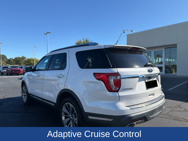Used 2018 Ford Explorer Limited w/ Equipment Group 301A FWD image 6
