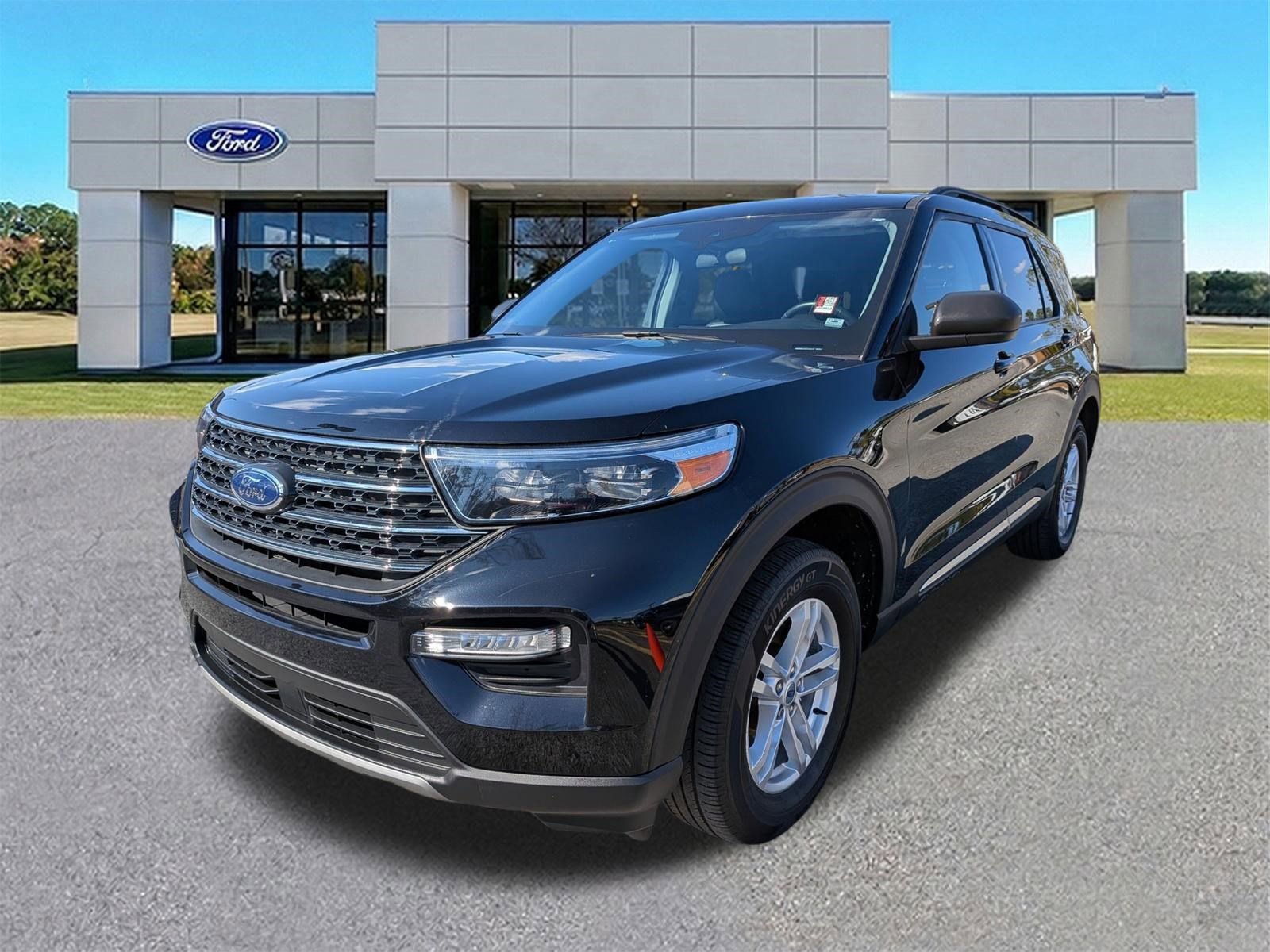 Certified 2023 Ford Explorer XLT w/ Equipment Group 202A image 8