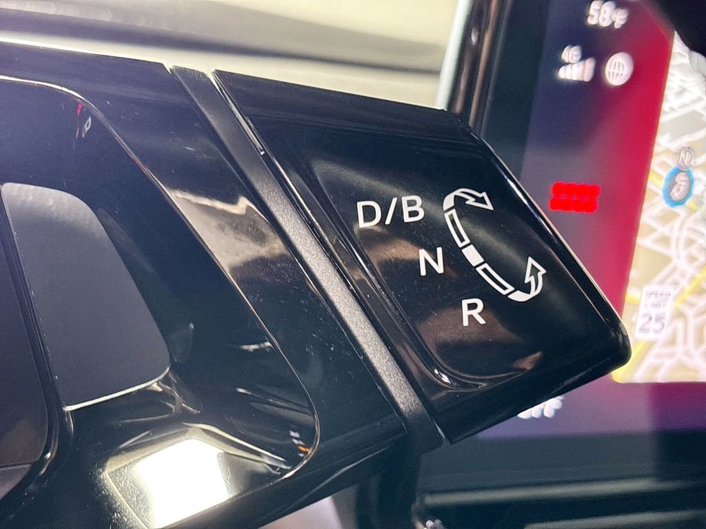 Certified 2024 Volkswagen ID.4 2WD image 18