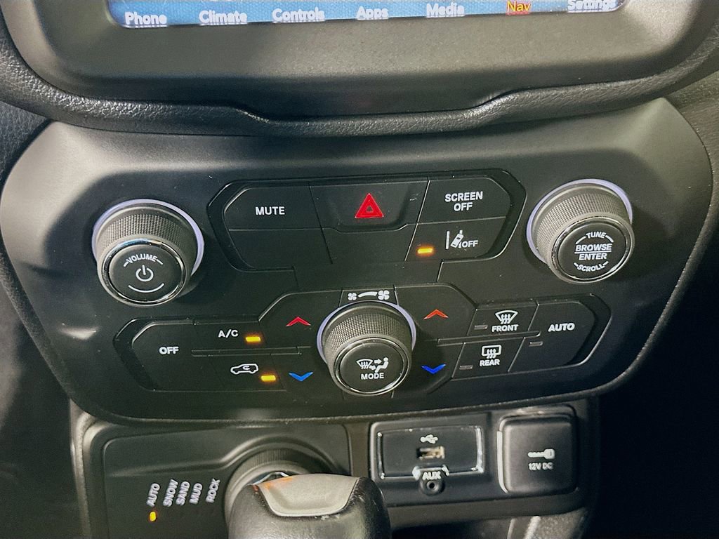 Used 2021 Jeep Renegade Trailhawk w/ Sun & Sound Group AWD/4WD image 16