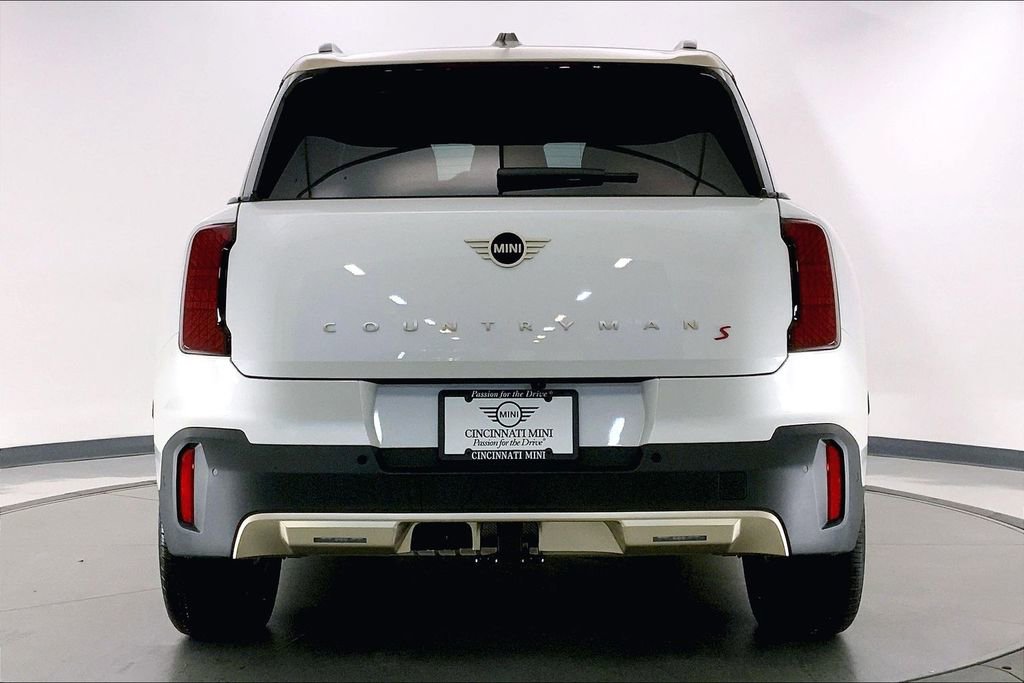 Used 2025 MINI Cooper Countryman S w/ Comfort Package Max image 3