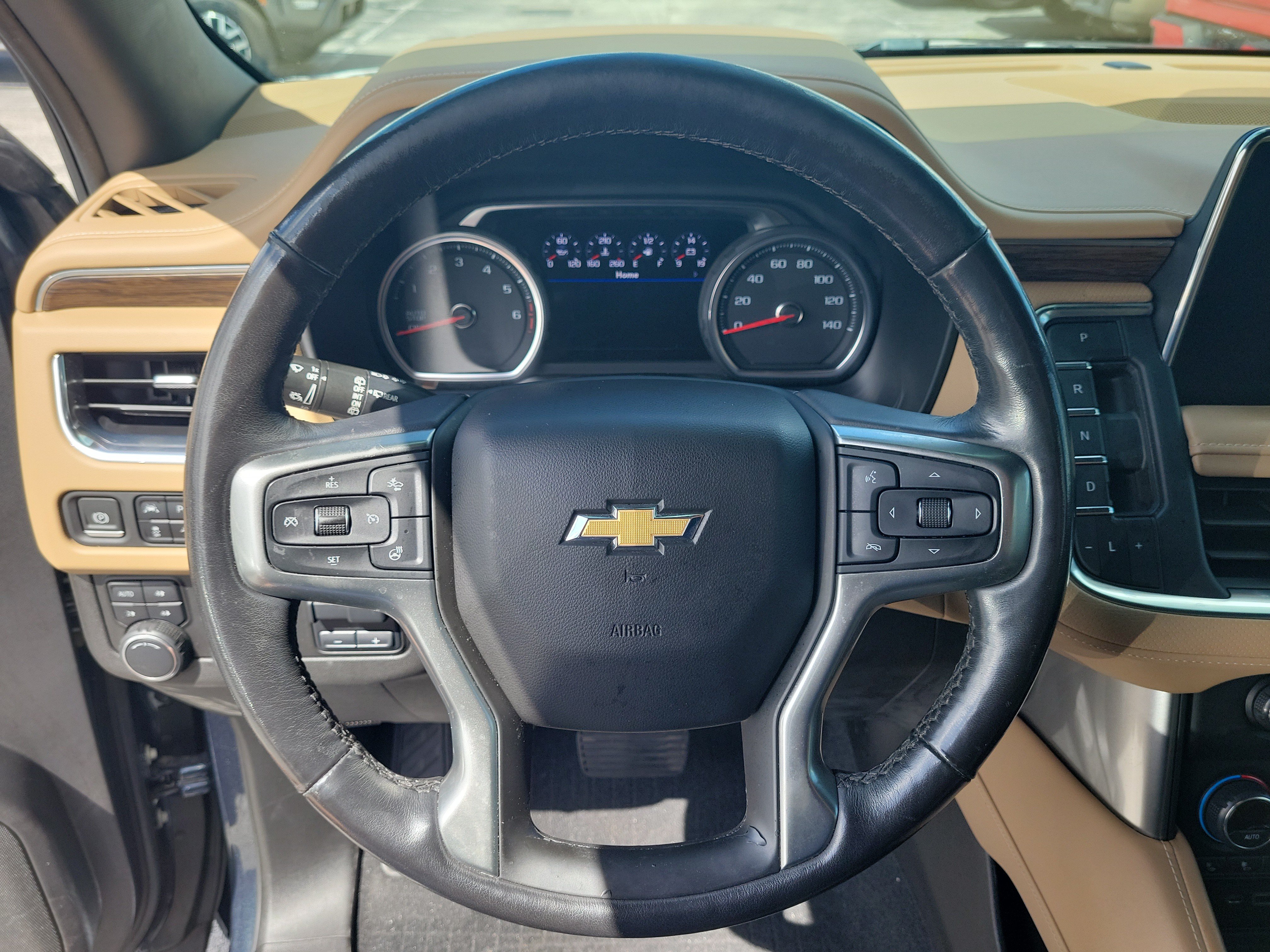 Used 2021 Chevrolet Tahoe Premier w/ Premium Package AWD/4WD image 18