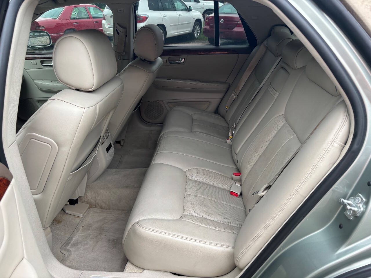 Used 2006 Cadillac DTS w/ Trunk Convenience Package FWD image 16