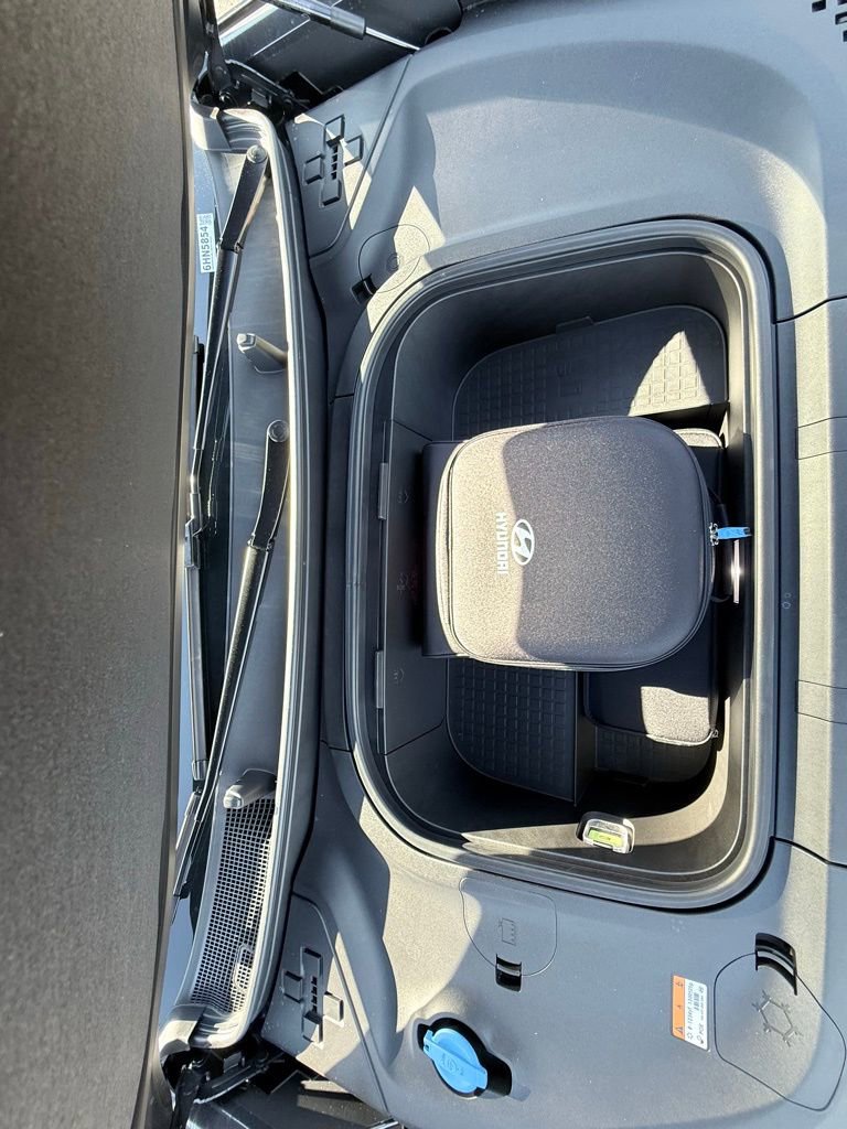 New 2026 Hyundai Ioniq 9 Calligraphy image 33