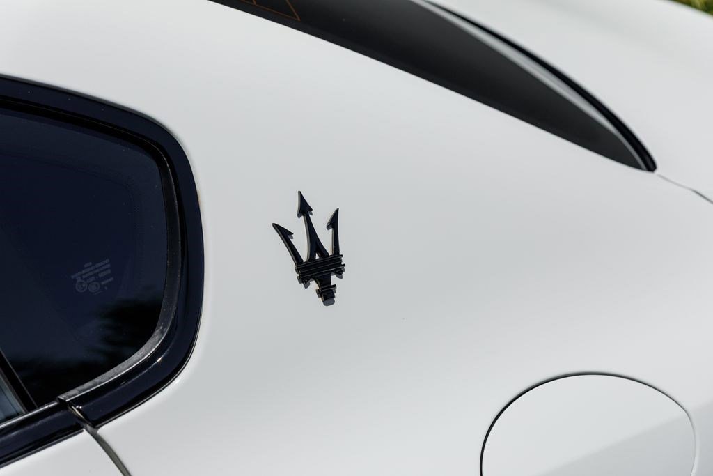 Used 2022 Maserati Quattroporte Modena RWD image 44