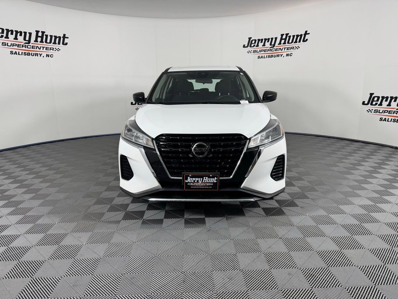 Used 2021 Nissan Kicks S image 3