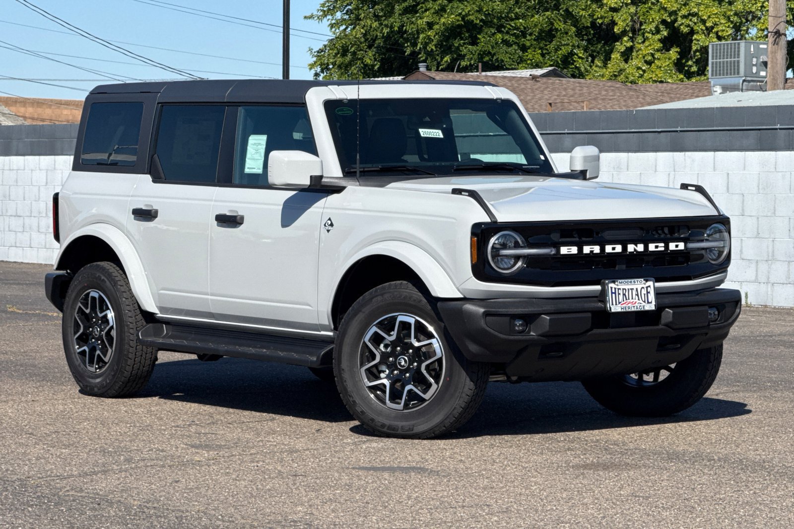 New 2026 Ford Bronco Outer Banks AWD/4WD image 1