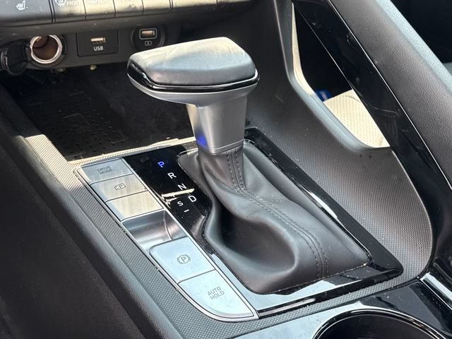 Used 2023 Hyundai Elantra Limited w/ Cargo Package FWD image 15