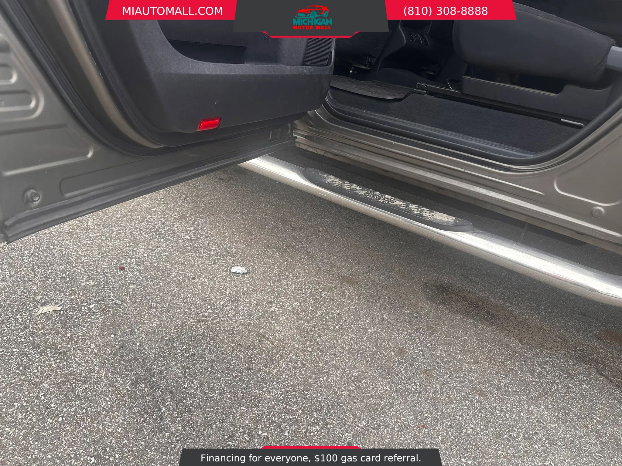 Used 2013 Toyota Tundra 4x4 CrewMax w/ Tow Pkg image 29