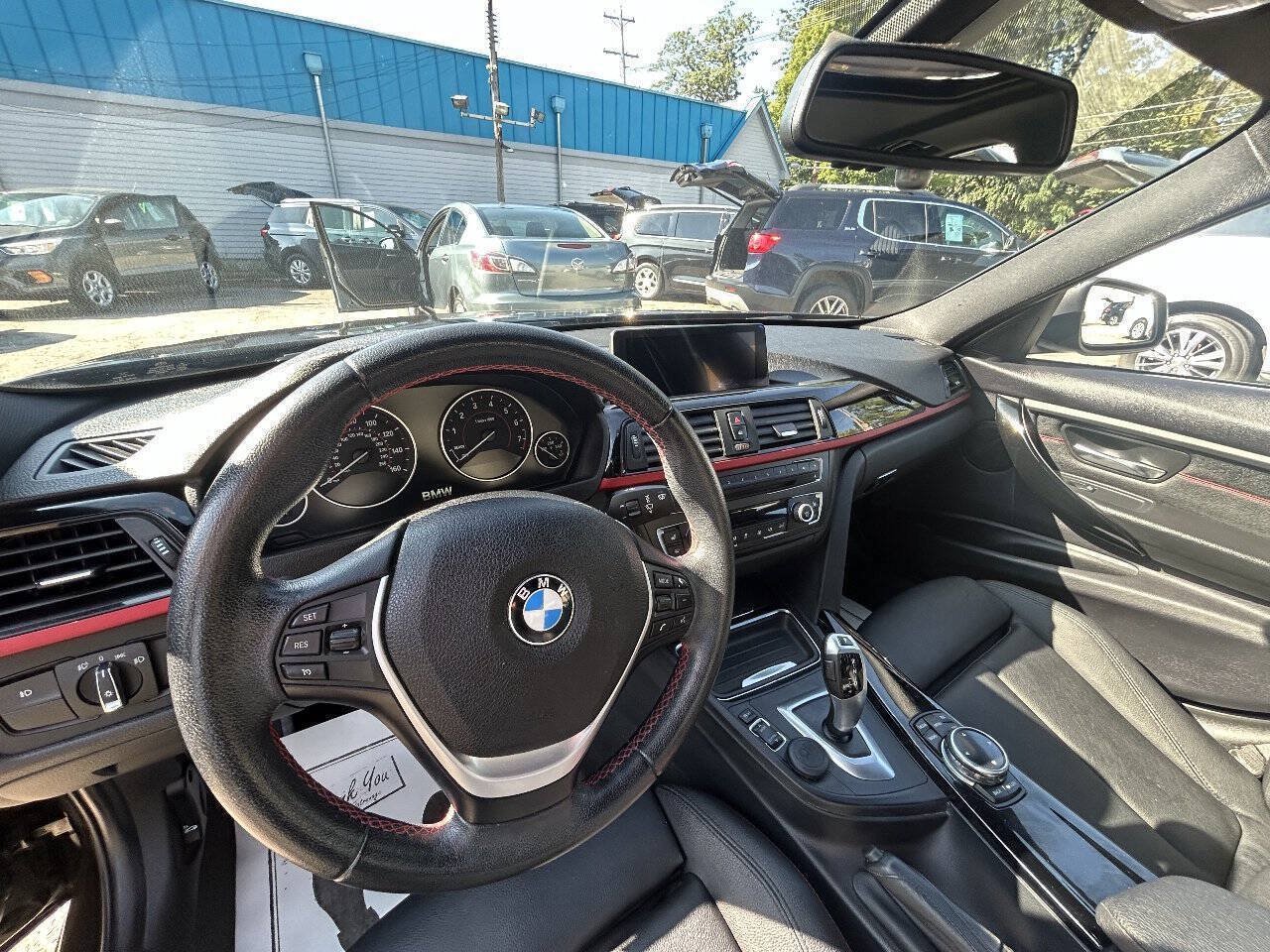 Used 2014 BMW 328i xDrive Sedan AWD/4WD image 5