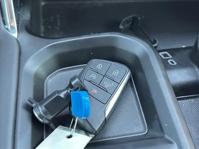 Certified 2025 GMC Sierra 2500 Denali Ultimate AWD/4WD image 32