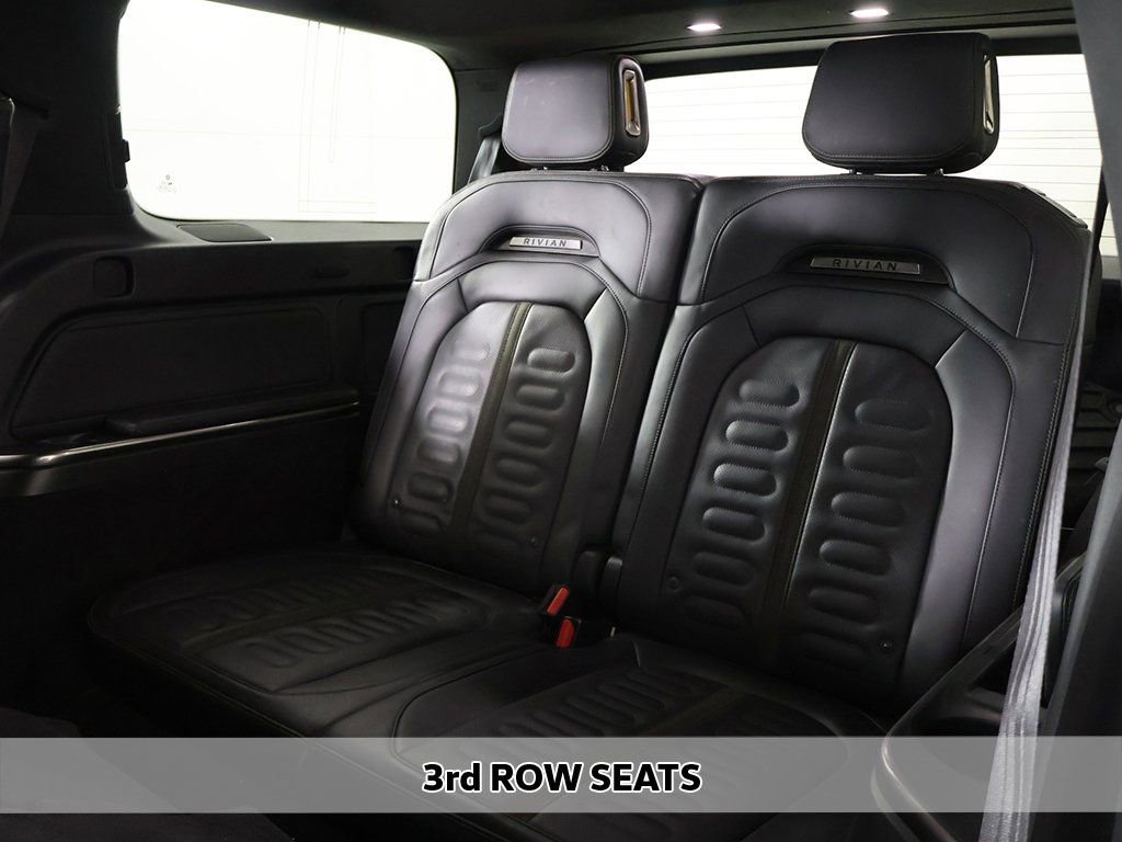 Used 2024 Rivian R1S Adventure image 10