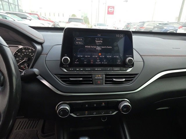 Used 2022 Nissan Altima 2.5 SR image 17