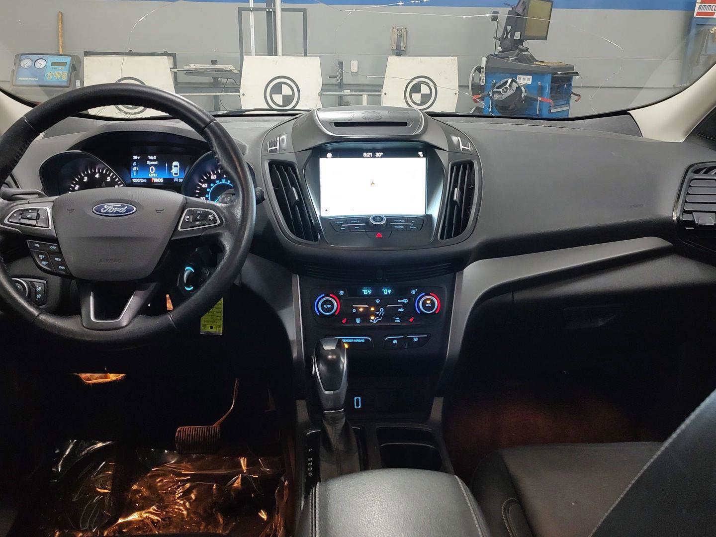 Used 2018 Ford Escape SEL w/ Canadian Touring Package image 18