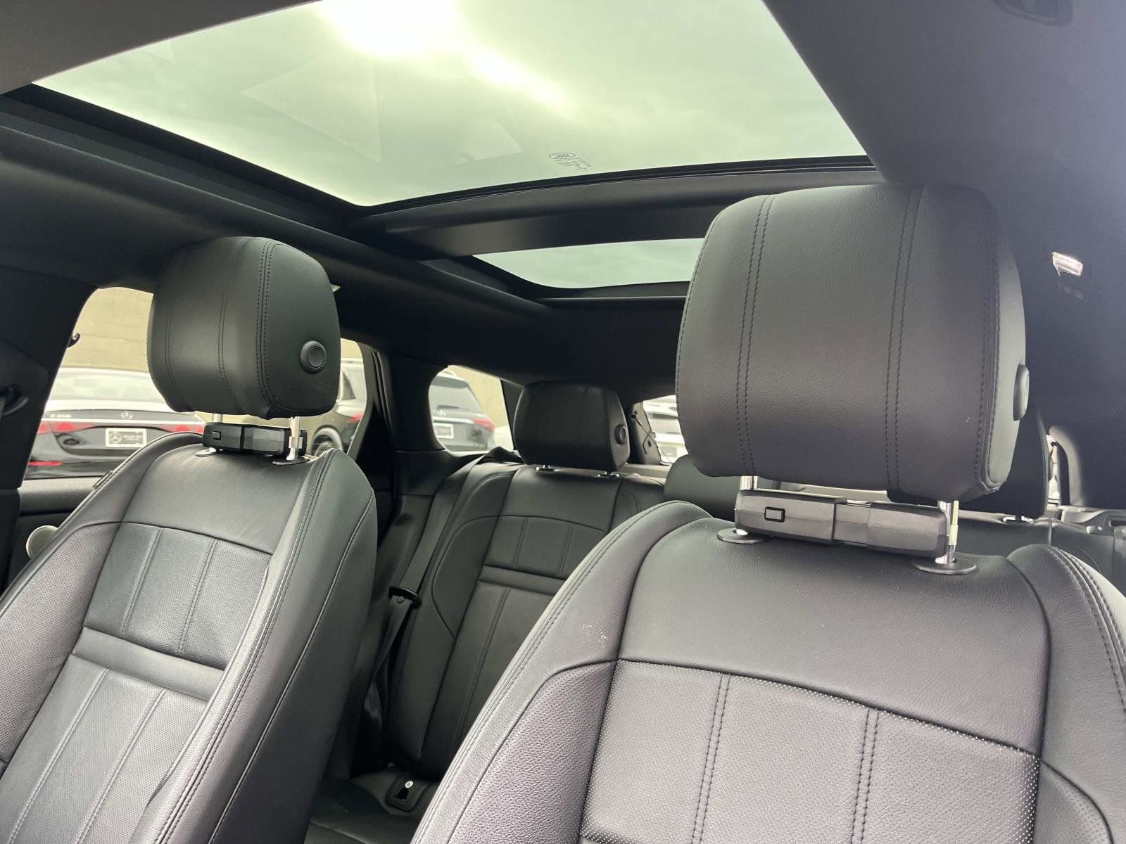 Used 2021 Land Rover Range Rover Evoque R-Dynamic SE image 23