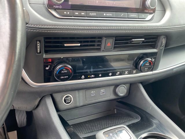 Used 2021 Nissan Rogue S image 11