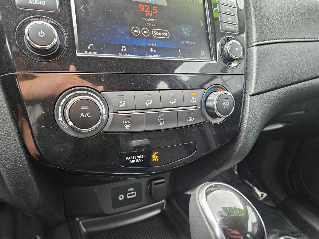 Used 2018 Nissan Rogue S AWD/4WD image 20