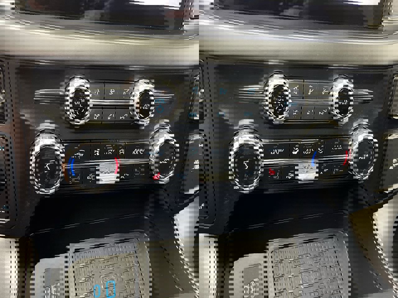 Certified 2024 Ford F150 XLT w/ Equipment Group 303A High image 24