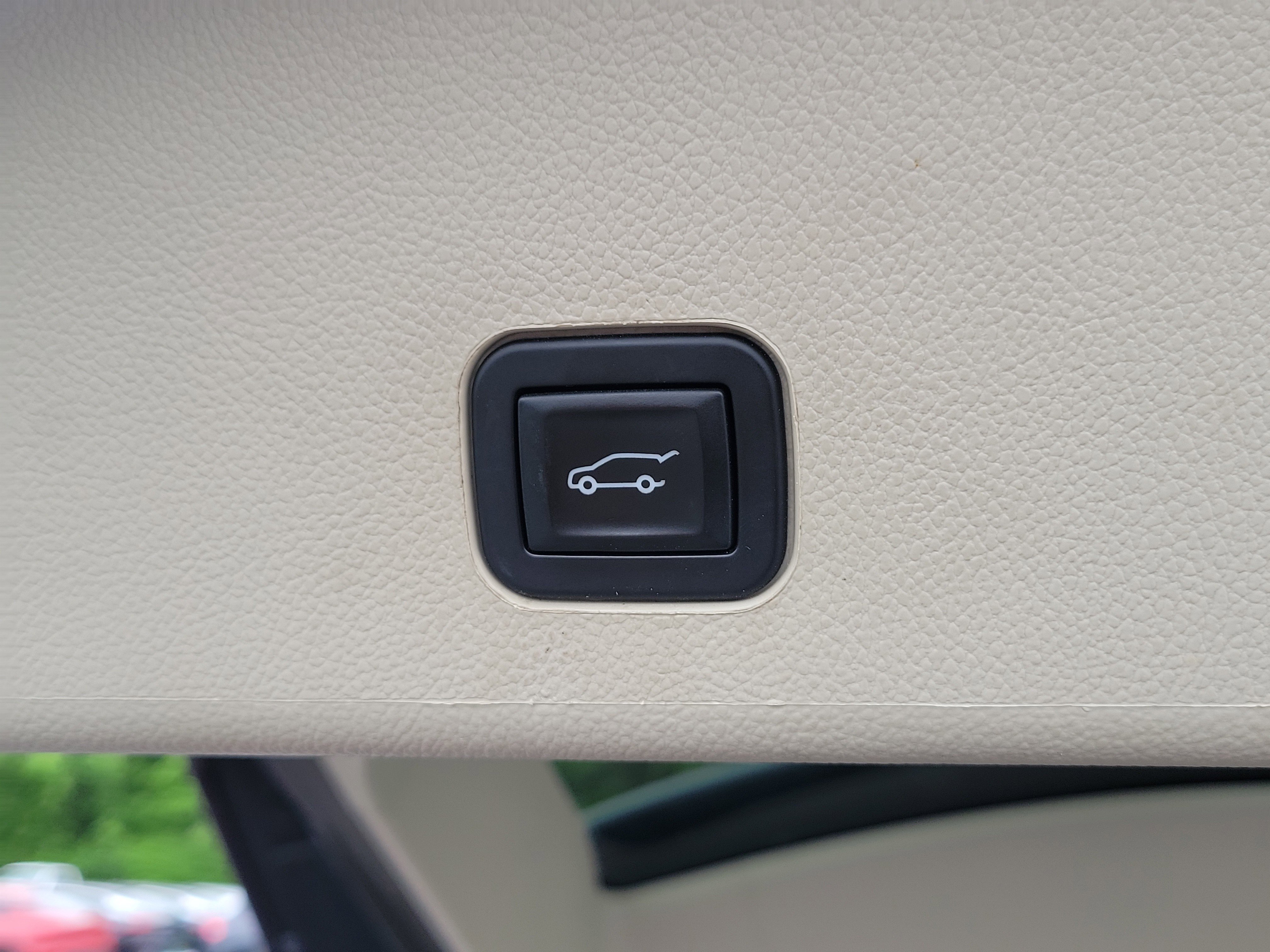 Used 2015 Cadillac SRX Performance w/ Driver Awareness Package FWD image 10