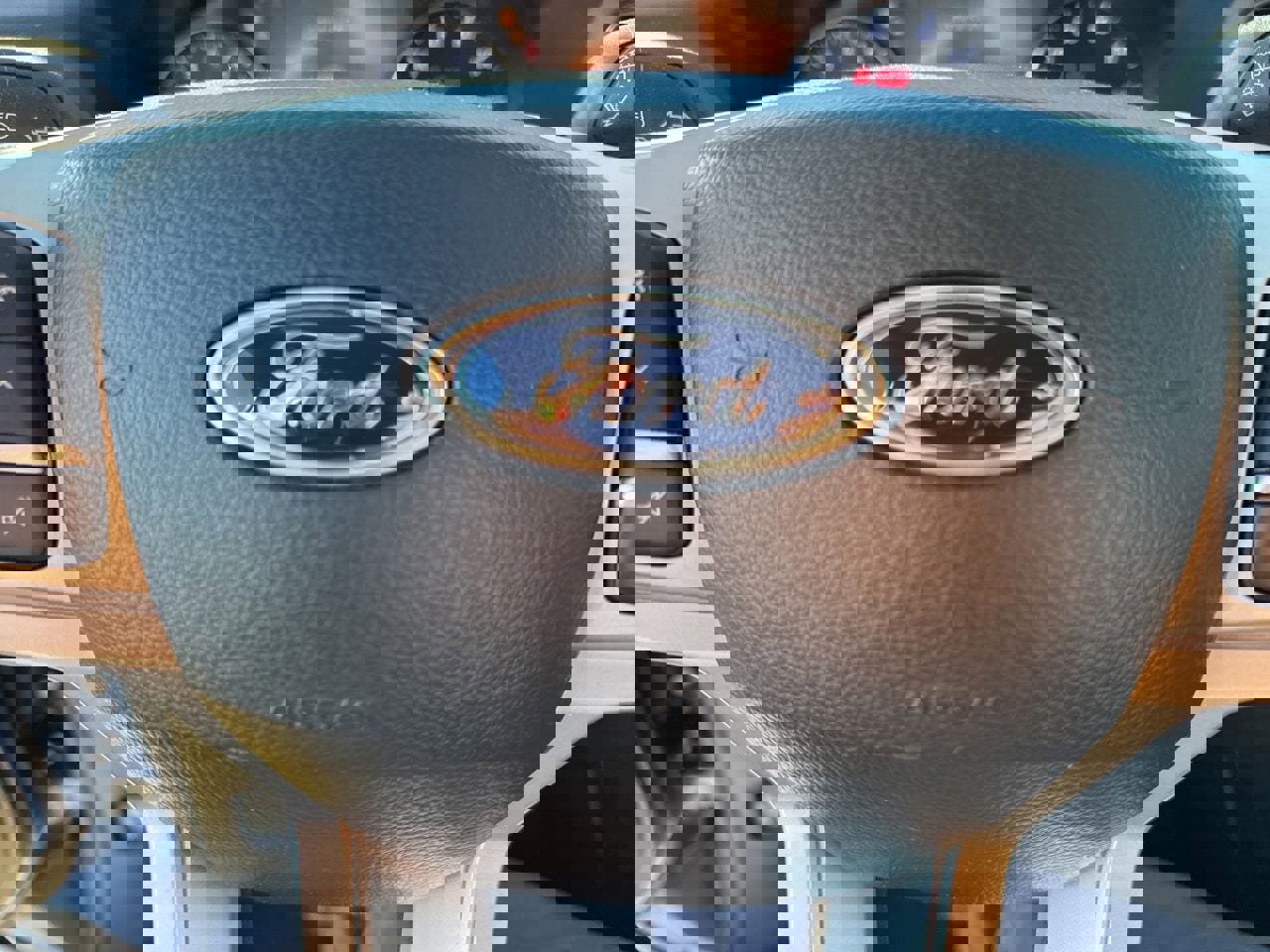 Used 2022 Ford Explorer XLT w/ Equipment Group 202A image 27