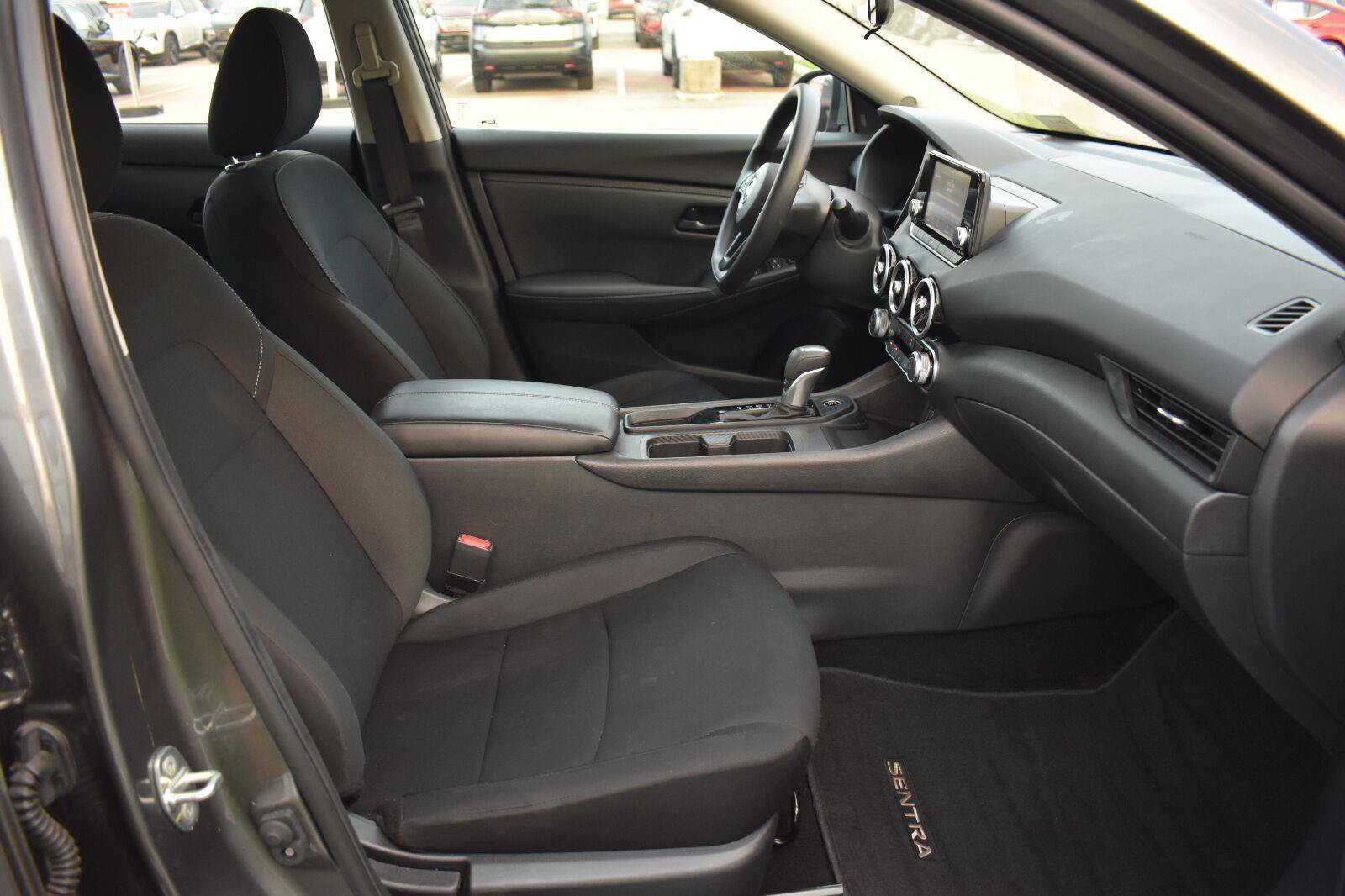 Used 2025 Nissan Sentra S FWD image 53