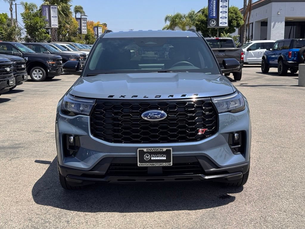 Used 2026 Ford Explorer ST RWD image 6
