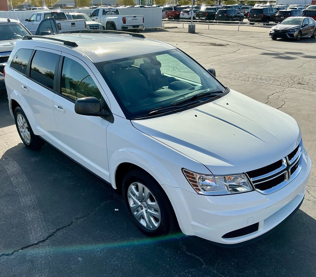 Used 2020 Dodge Journey SE image 4