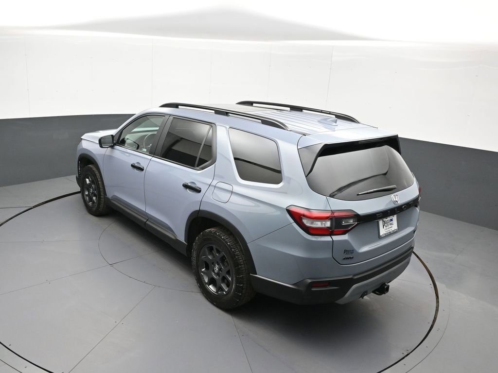 Certified 2024 Honda Pilot TrailSport image 42