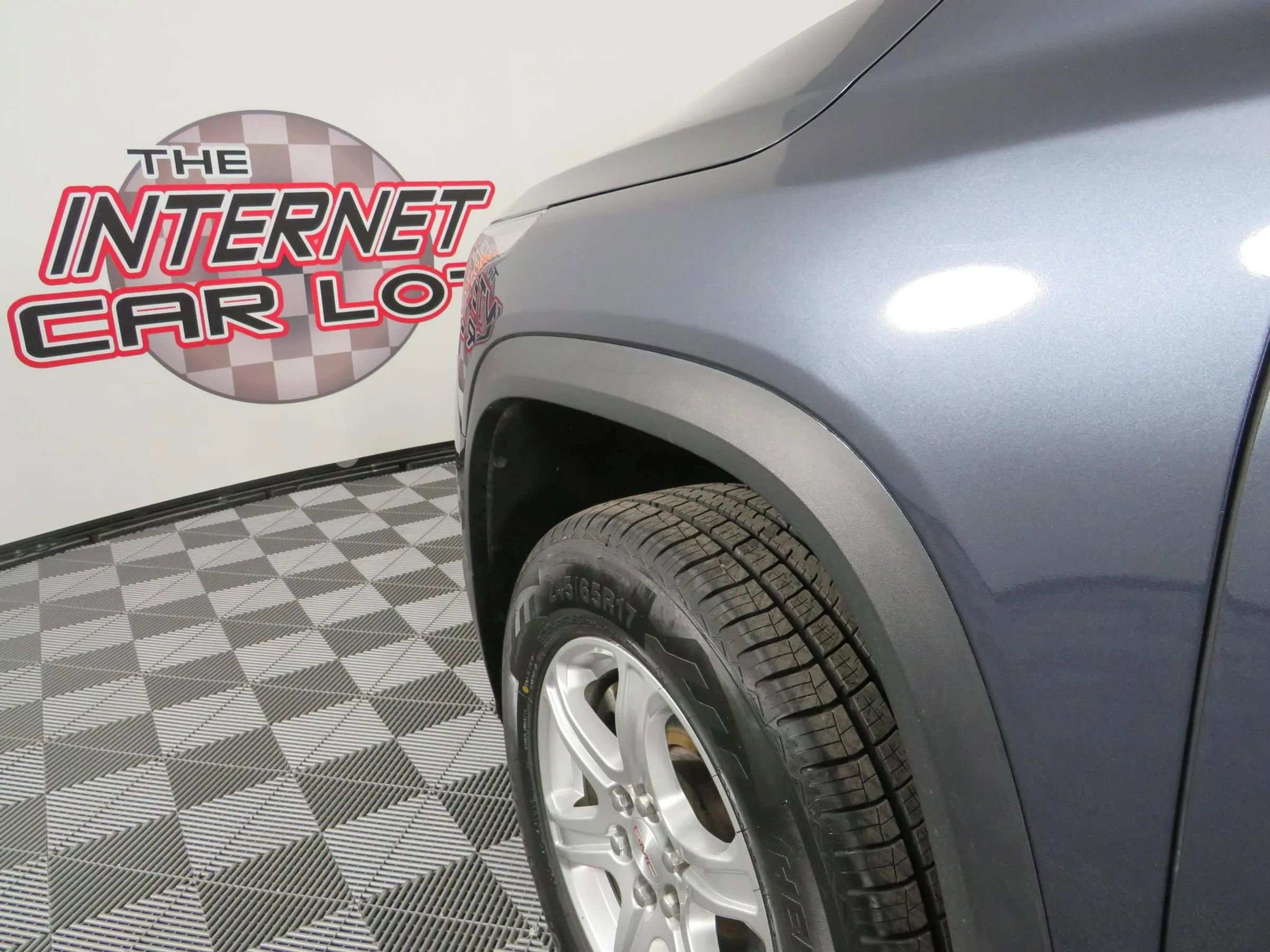 Used 2019 GMC Acadia SLE w/ LPO, Floor Liner Package image 26