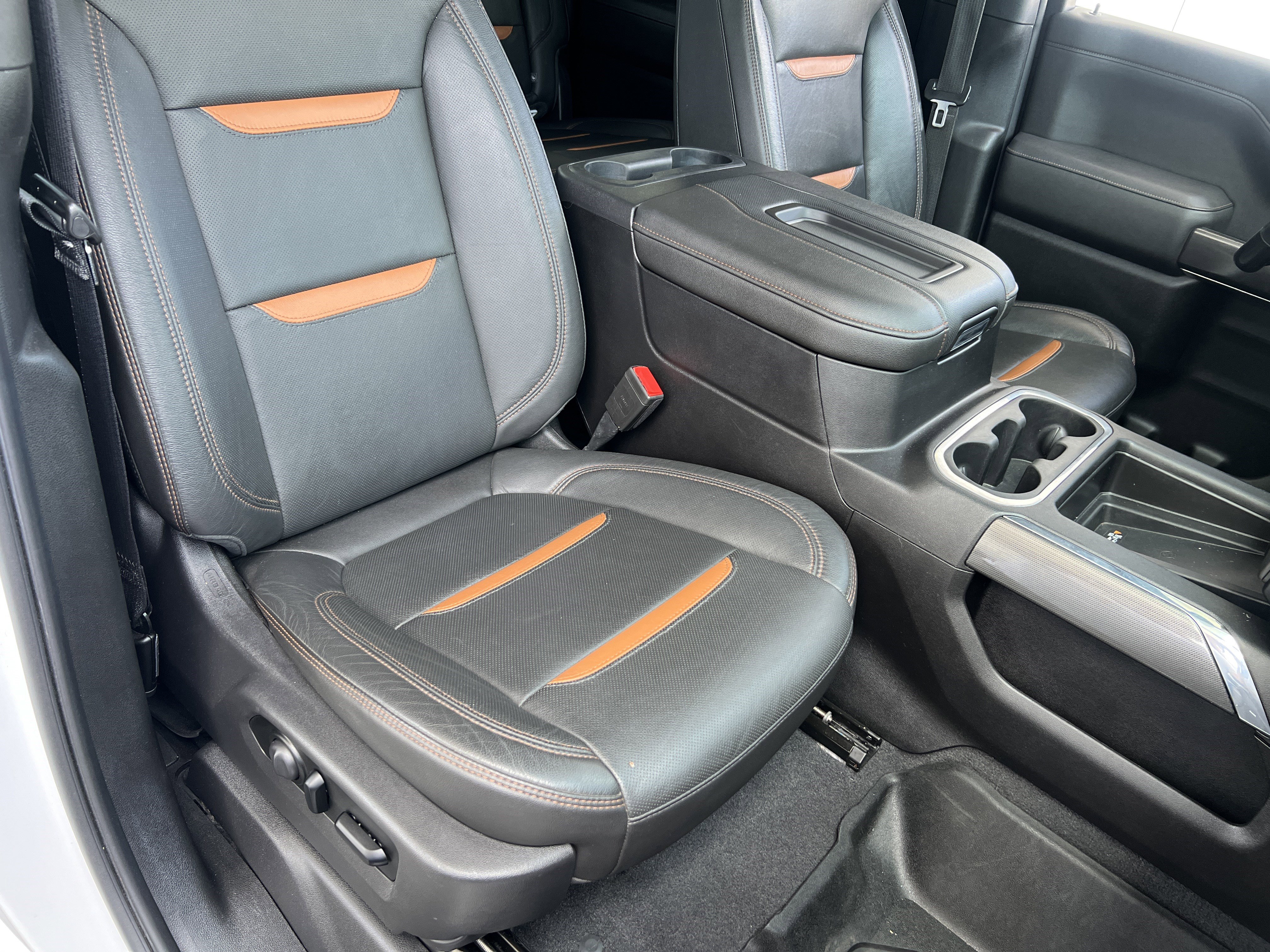 Used 2019 GMC Sierra 1500 AT4 w/ AT4 Premium Package AWD/4WD image 23