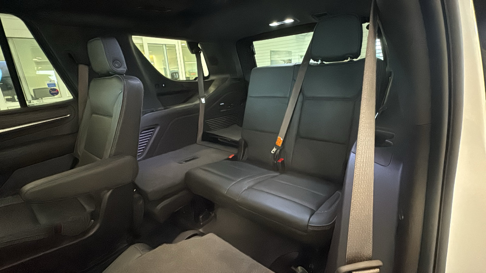 Used 2024 GMC Yukon Denali w/ Denali Reserve Package AWD/4WD image 32