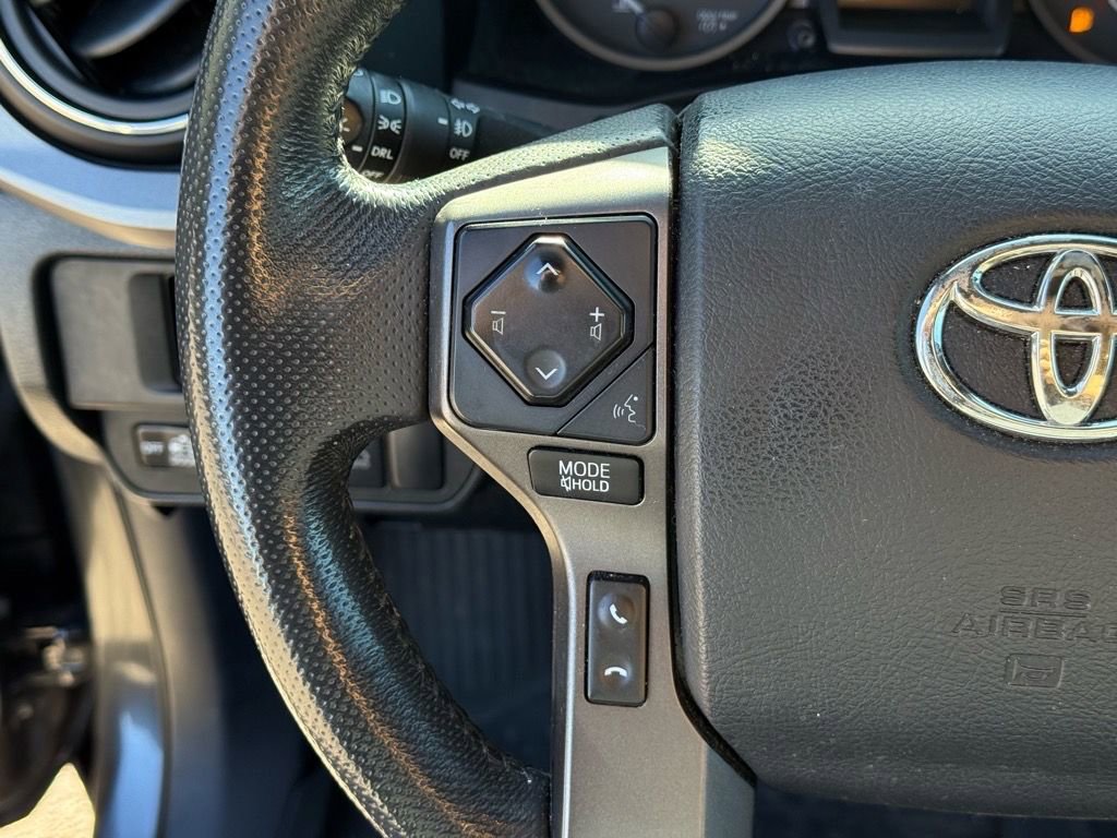 Used 2019 Toyota Tacoma TRD Off-Road image 18