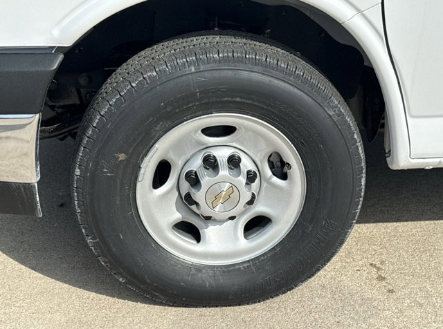 New 2025 Chevrolet Express 3500 LS image 12