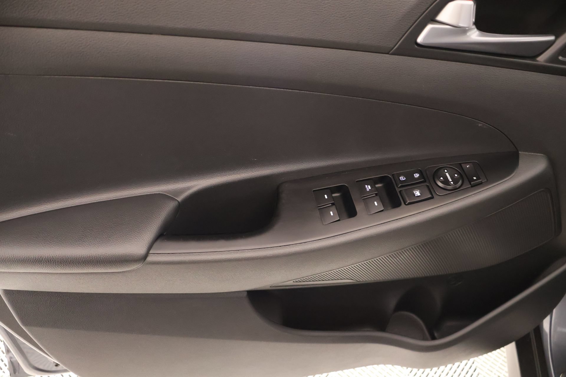 Used 2016 Hyundai Tucson Sport AWD/4WD image 15