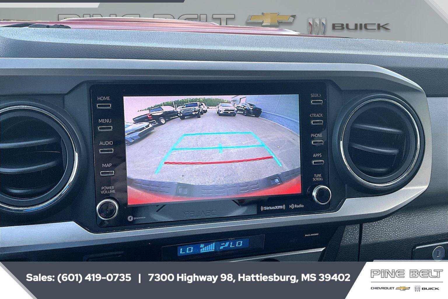 Used 2022 Toyota Tacoma SR5 RWD image 16