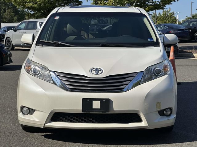 Used 2015 Toyota Sienna XLE Premium FWD image 1