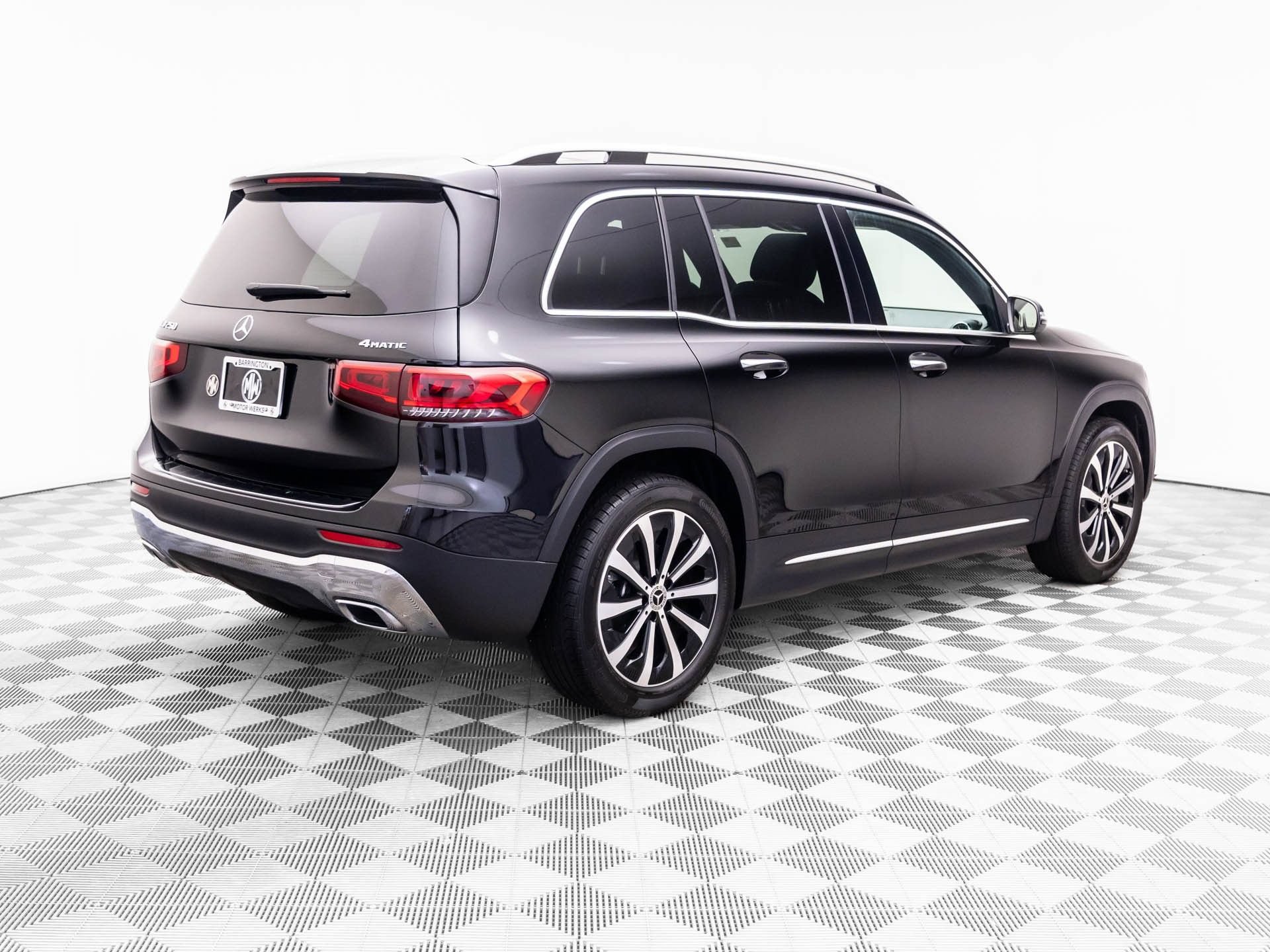 Used 2023 Mercedes-Benz GLB 250 4MATIC image 5