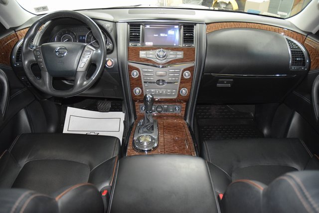 Used 2017 Nissan Armada Platinum image 32
