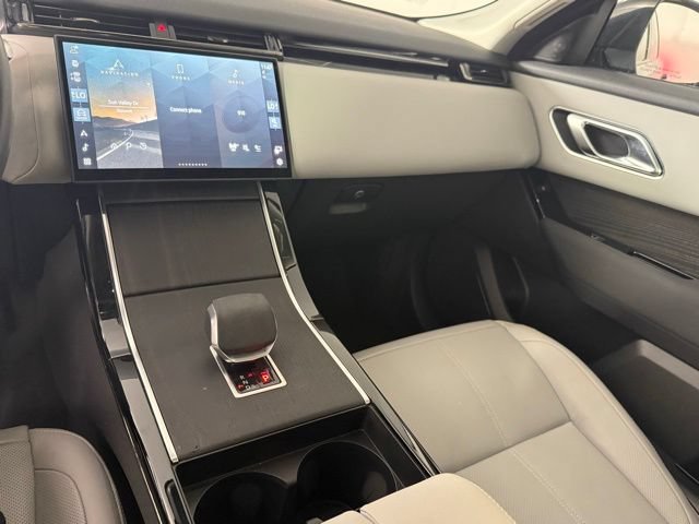 Used 2025 Land Rover Range Rover Velar Dynamic SE AWD/4WD image 22